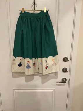 UNIQUE VINTAGE Limited EDITION Barbie Emerald Green Circle Skirt